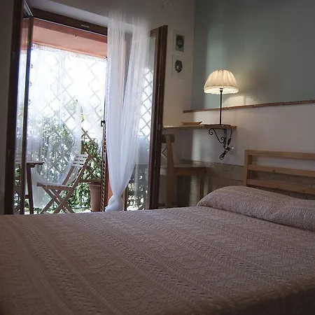 Rosso Mattone: Casa In Centro Storico דירה פאנו