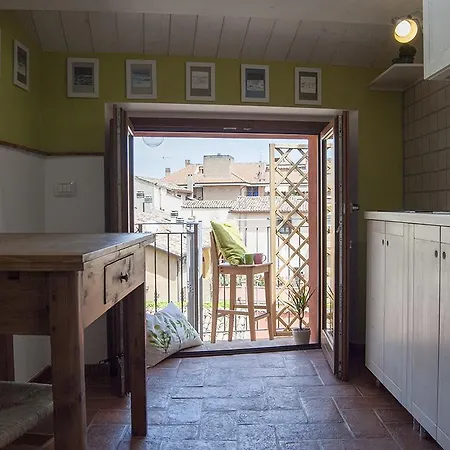 Rosso Mattone: Casa In Centro Storico * Fano